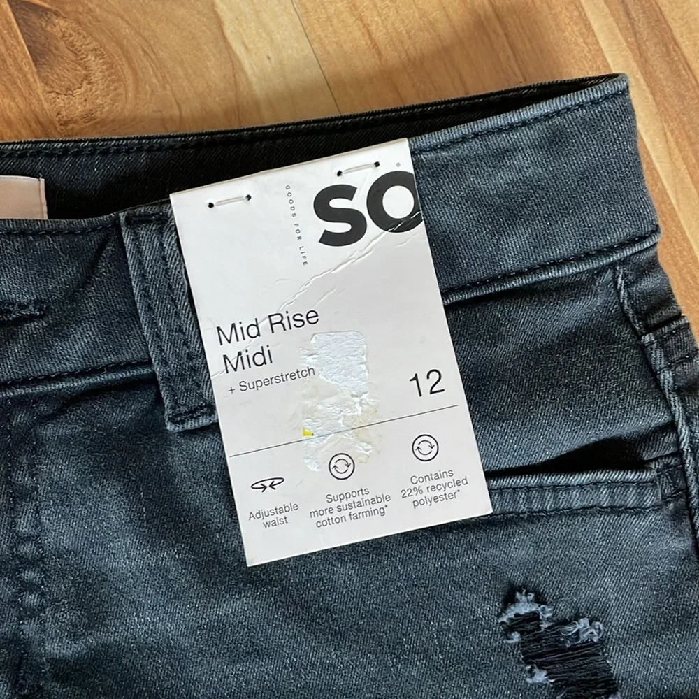 SO Mid Rise Midi Super Stretch Black Denim Shorts - Size 12 - Picture 2 of 9